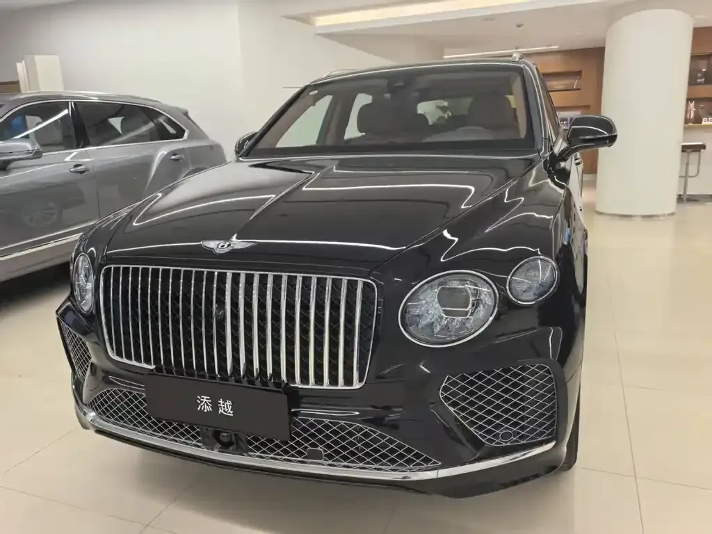 Bentley Bentayga 2025 из CN, фото 2