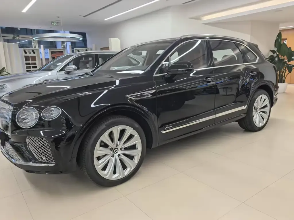 Bentley Bentayga 2025 из CN, фото 3