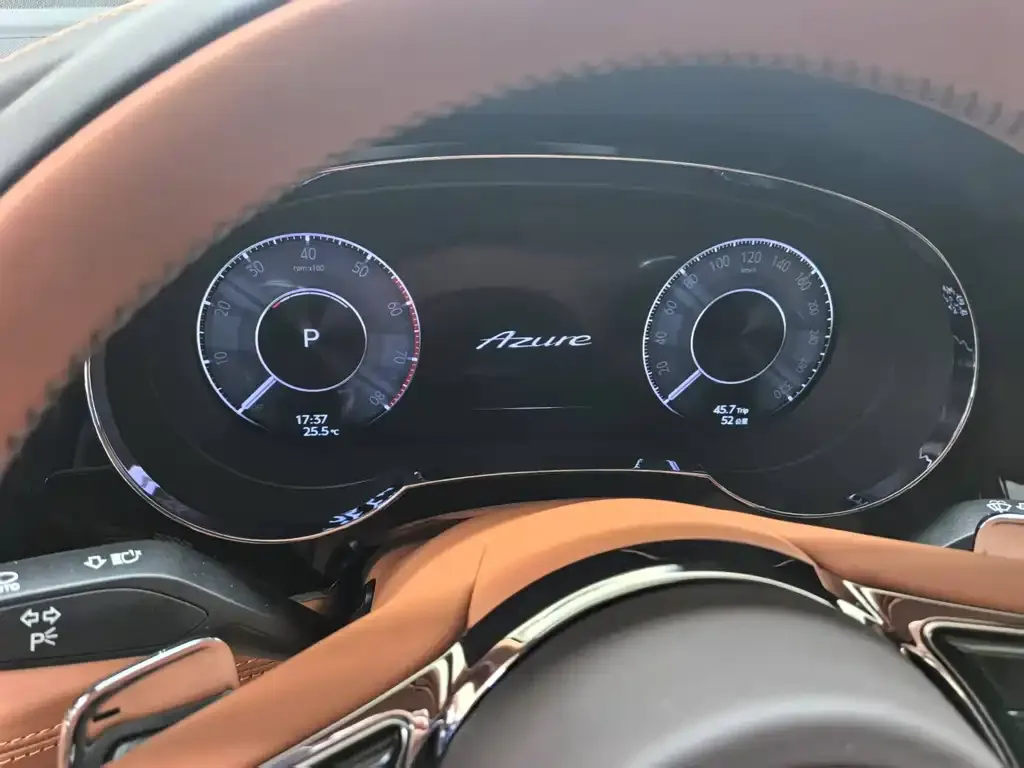 Bentley Bentayga 2025 из CN, фото 7