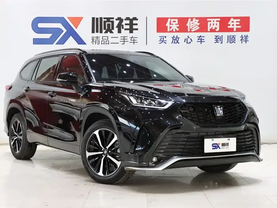 Toyota Crown Kluger 2024 из CN, фото 3