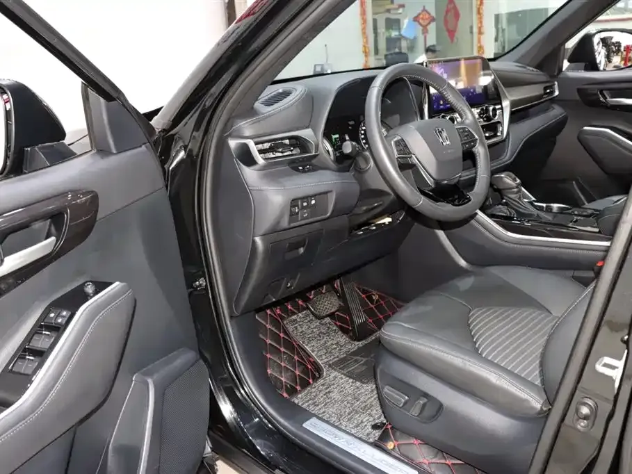 Toyota Crown Kluger 2024 из CN, фото 9