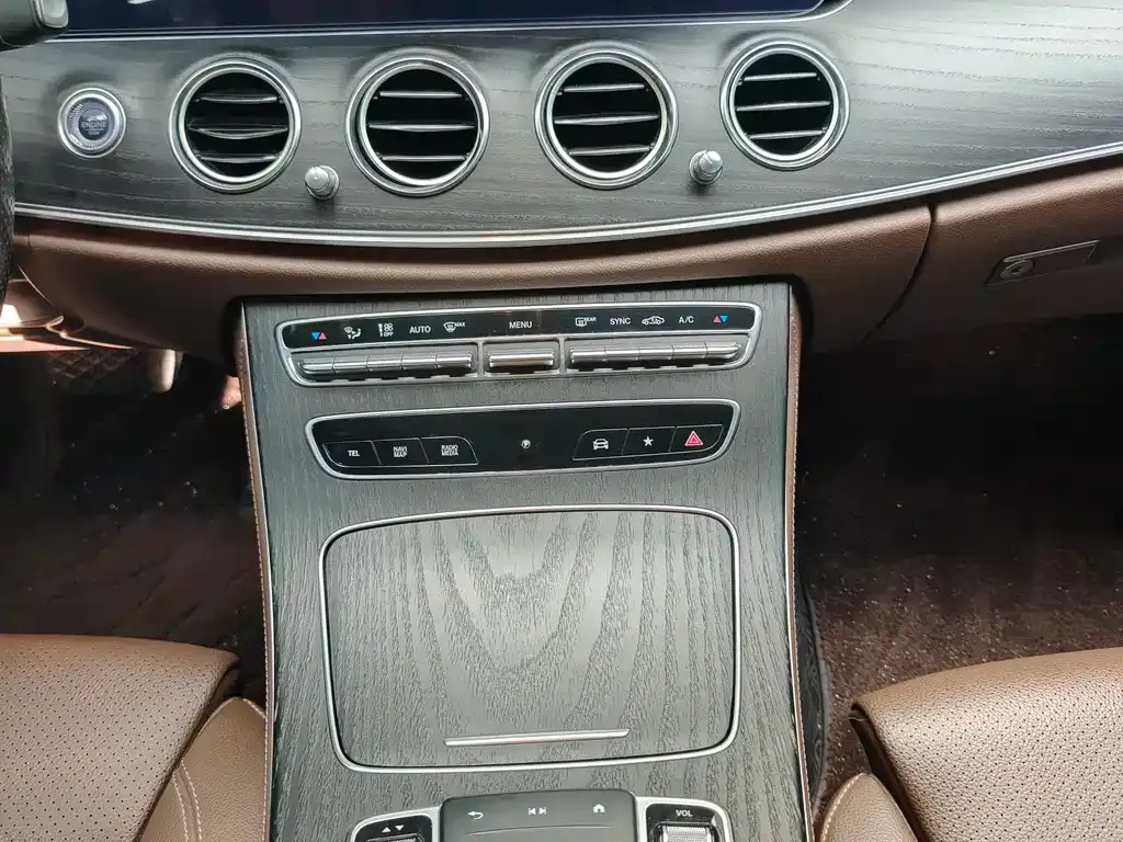 Mercedes-Benz E-Class 2022 из CN, фото 10