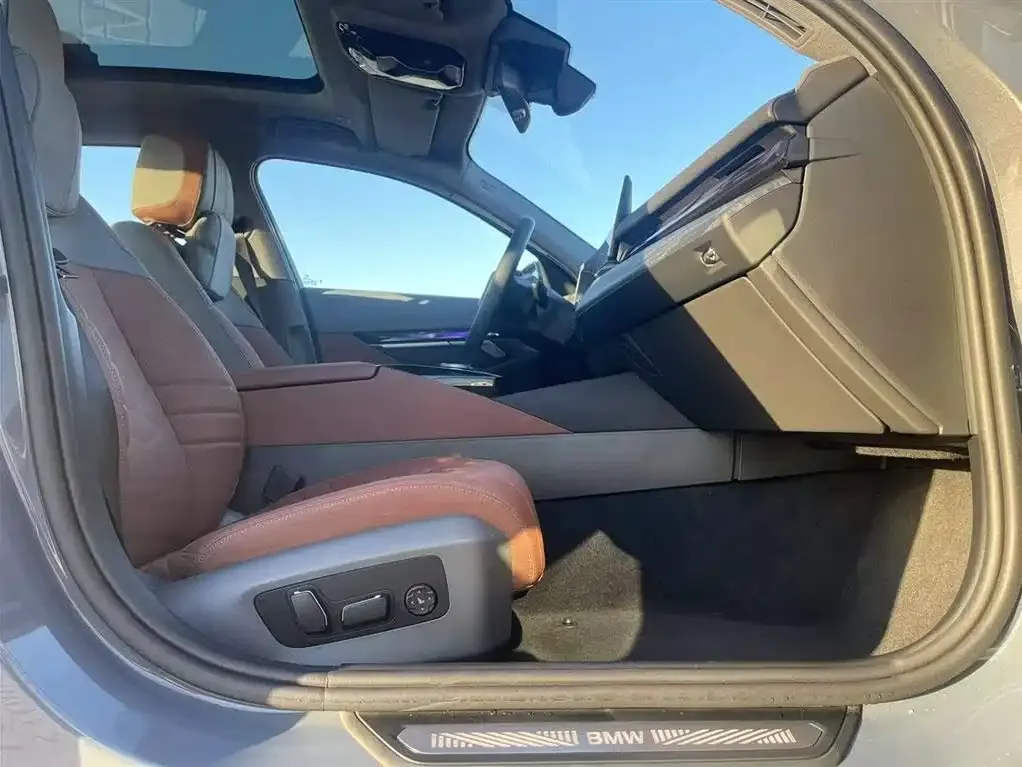 BMW i5 — фото 10