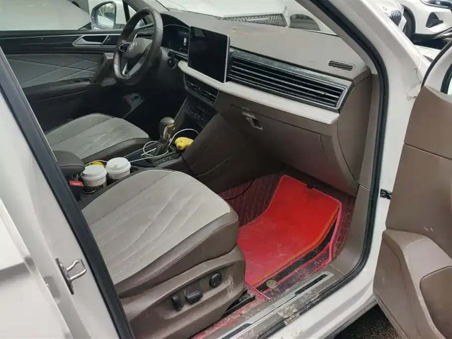 Volkswagen Tiguan L 2021 из CN, фото 8