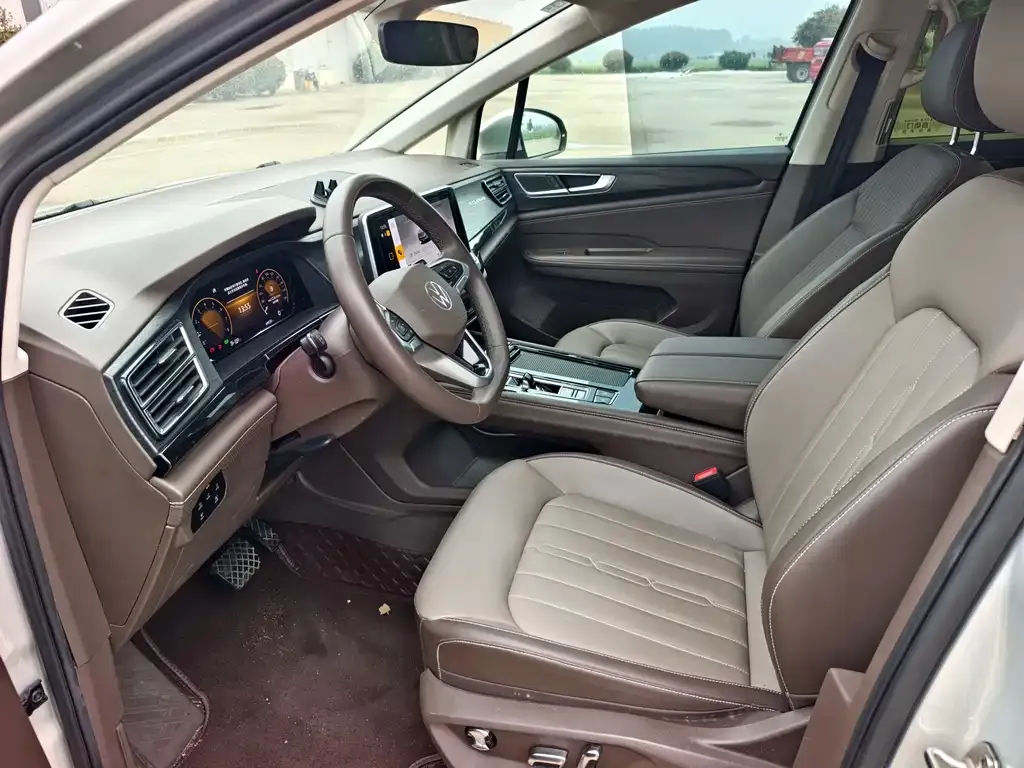 Volkswagen Viloran 2023 из CN, фото 7