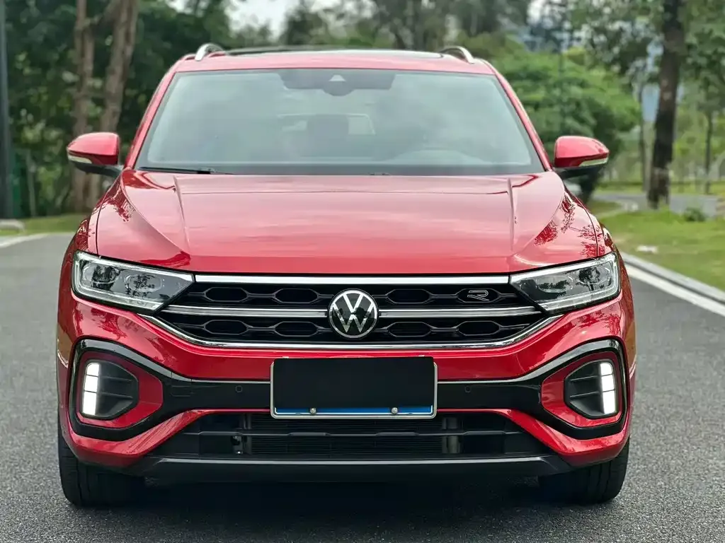 Volkswagen T-Roc 2023 из CN, фото 2