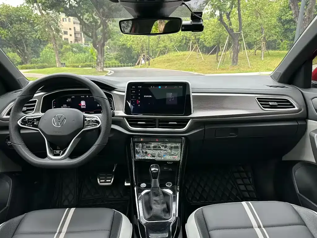Volkswagen T-Roc 2023 из CN, фото 5