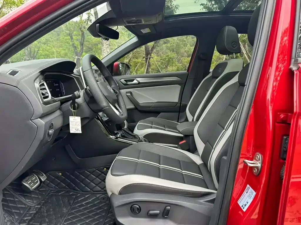 Volkswagen T-Roc 2023 из CN, фото 6