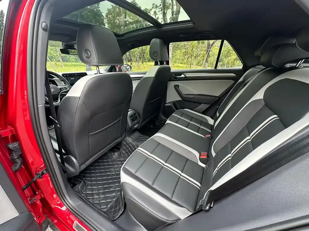 Volkswagen T-Roc 2023 из CN, фото 7