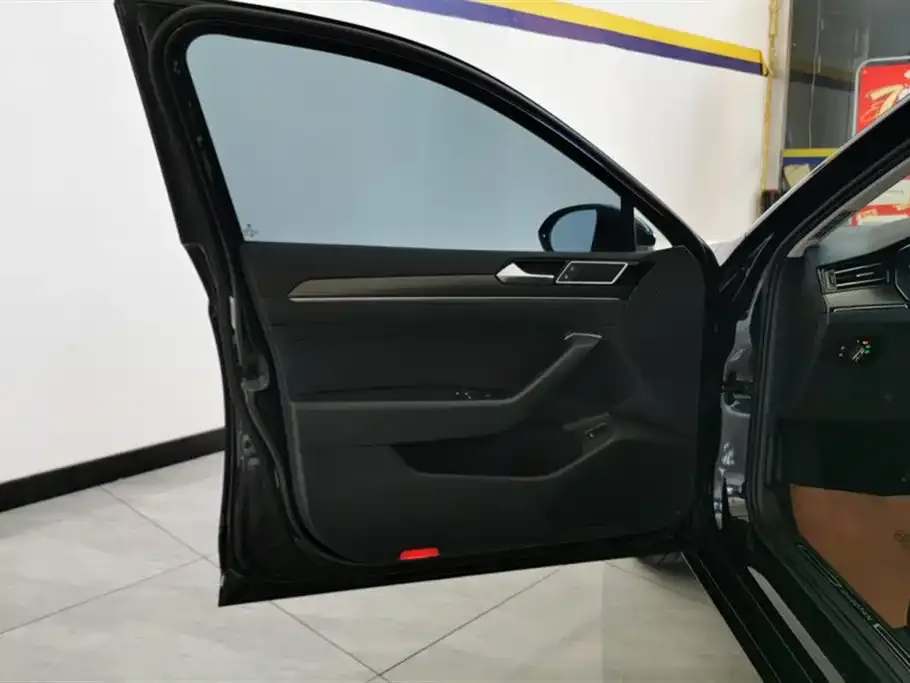 Volkswagen Magotan 2022 из CN, фото 7