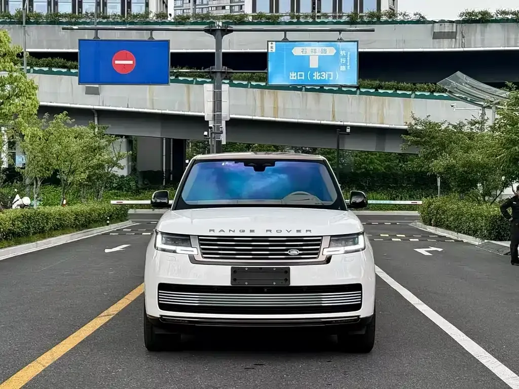 Land Rover Range Rover 2023 из CN, фото 1