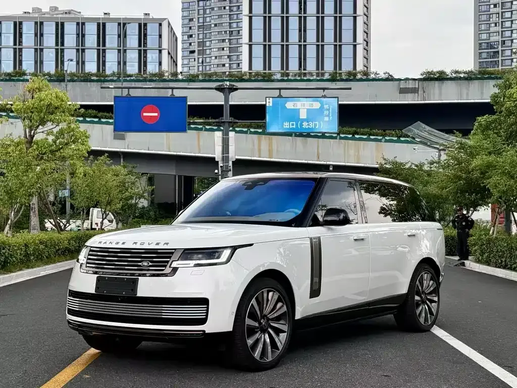 Land Rover Range Rover 2023 из CN, фото 2