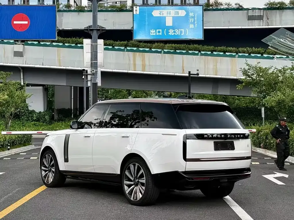 Land Rover Range Rover 2023 из CN, фото 9