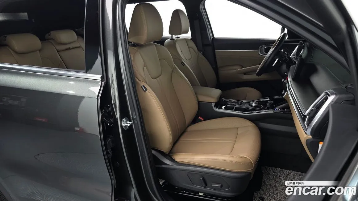 Kia Sorento — фото 10