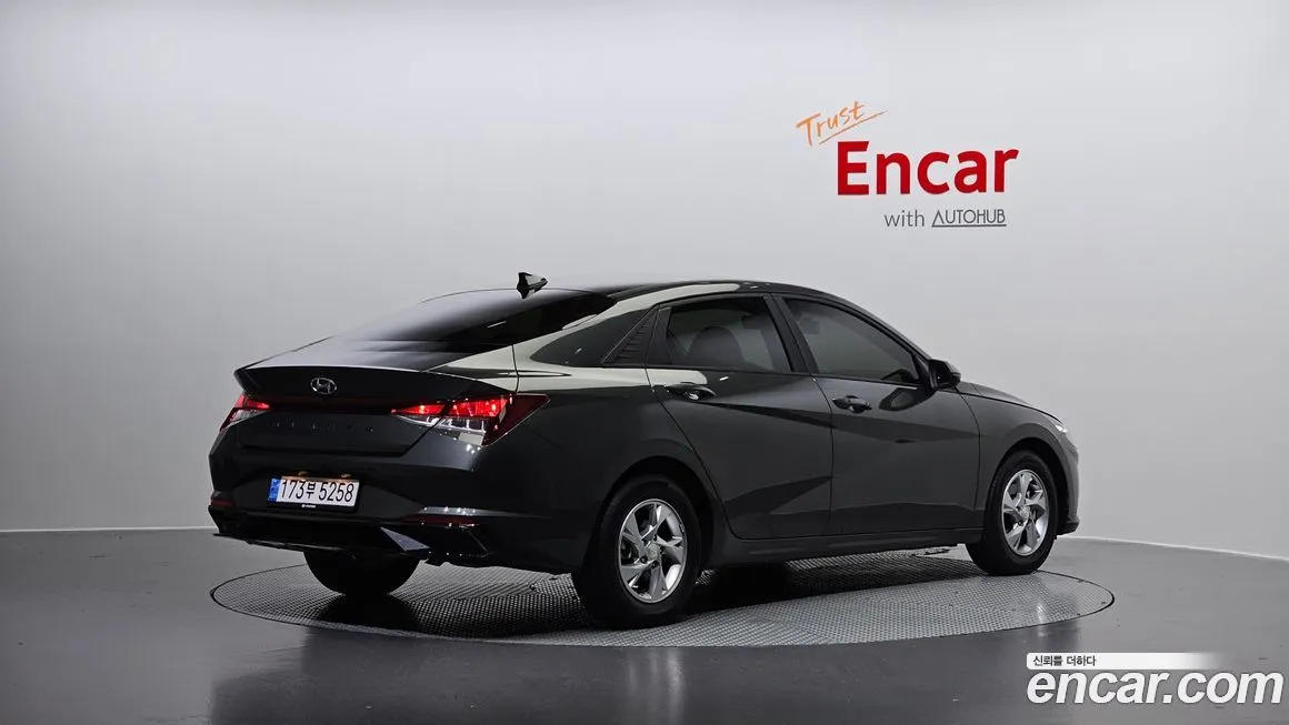 Hyundai AVANTE — фото 2