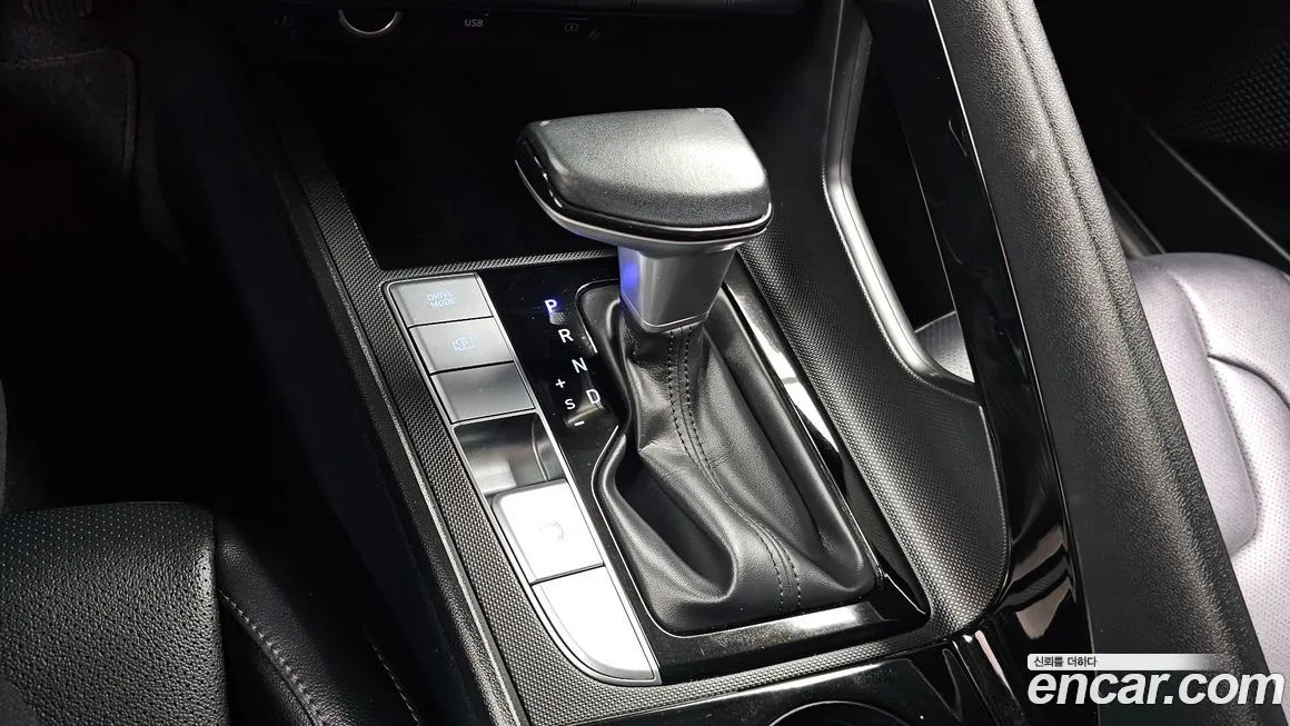 Hyundai AVANTE — фото 9