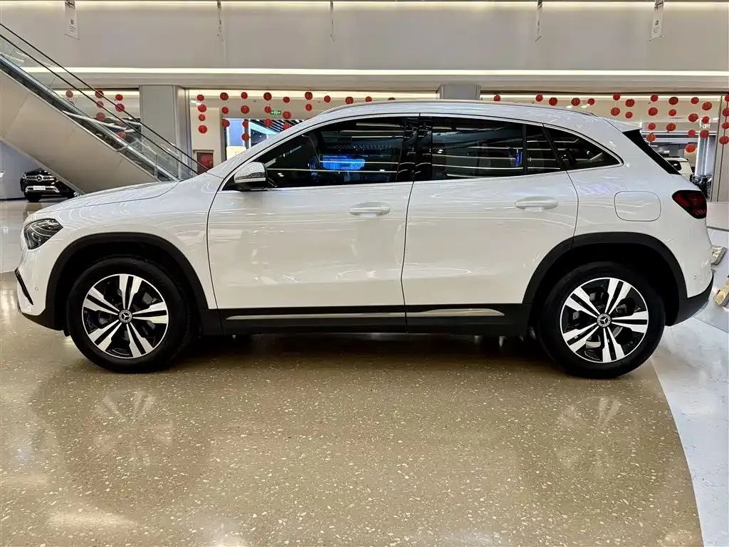 Mercedes-Benz GLA 2024 из CN, фото 4