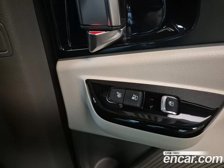 Kia Carnival — фото 10