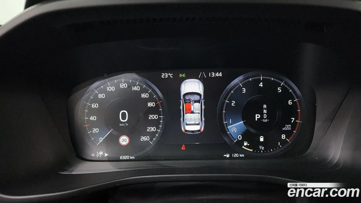 Volvo XC40 2021 из KR, фото 8