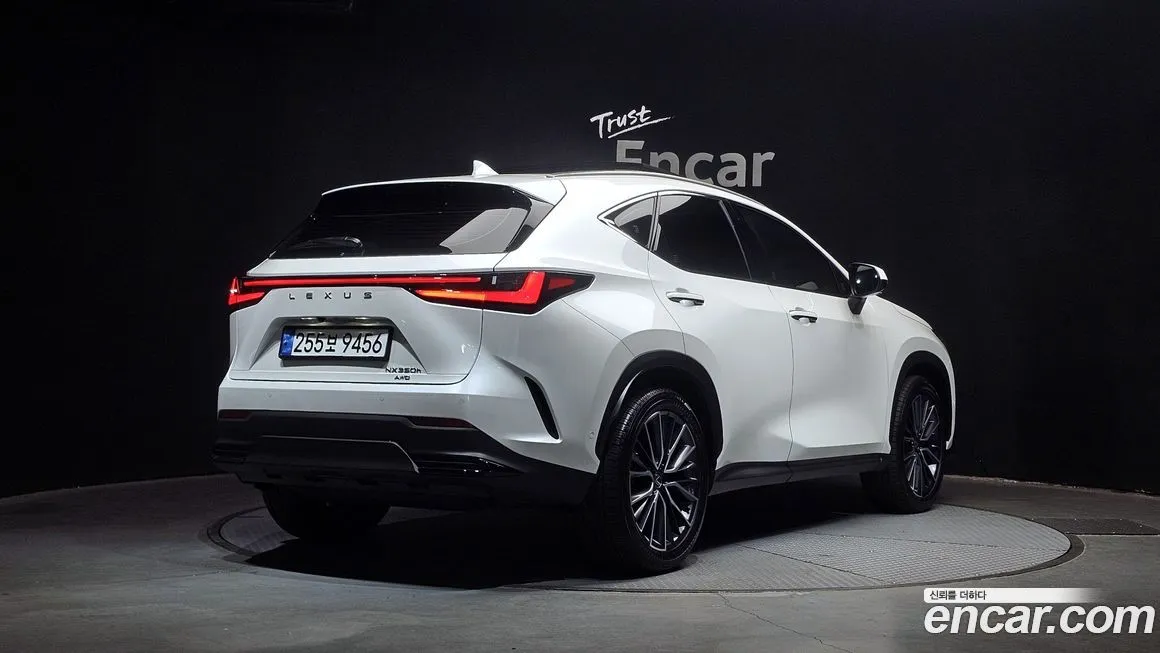 Lexus NX 2025 из KR, фото 2