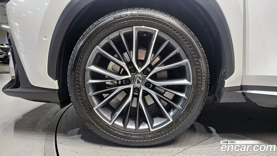 Lexus NX 2025 из KR, фото 5