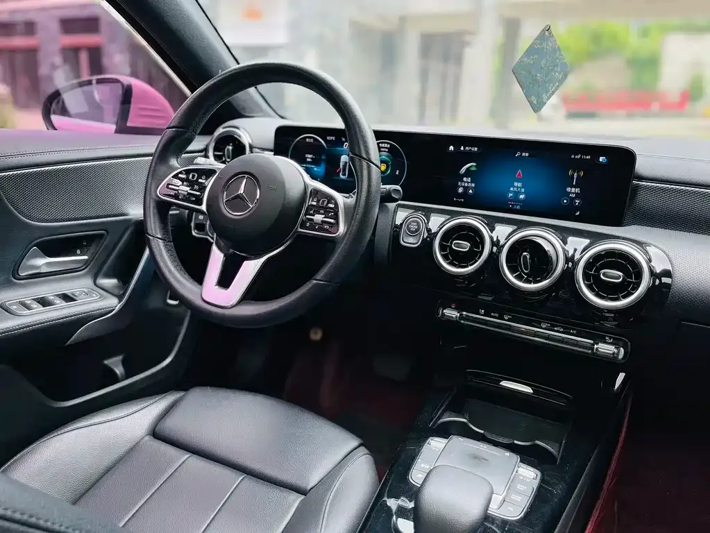 Mercedes-Benz A-Class 2023 из CN, фото 8