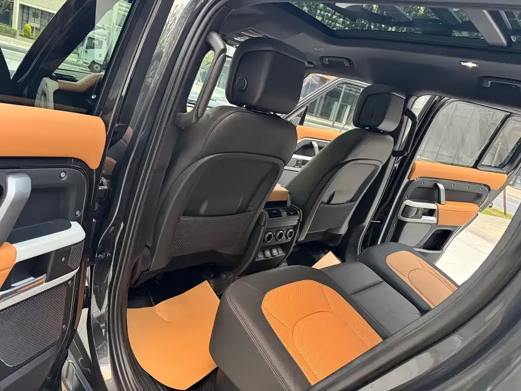 Land Rover Defender 2023 из CN, фото 8