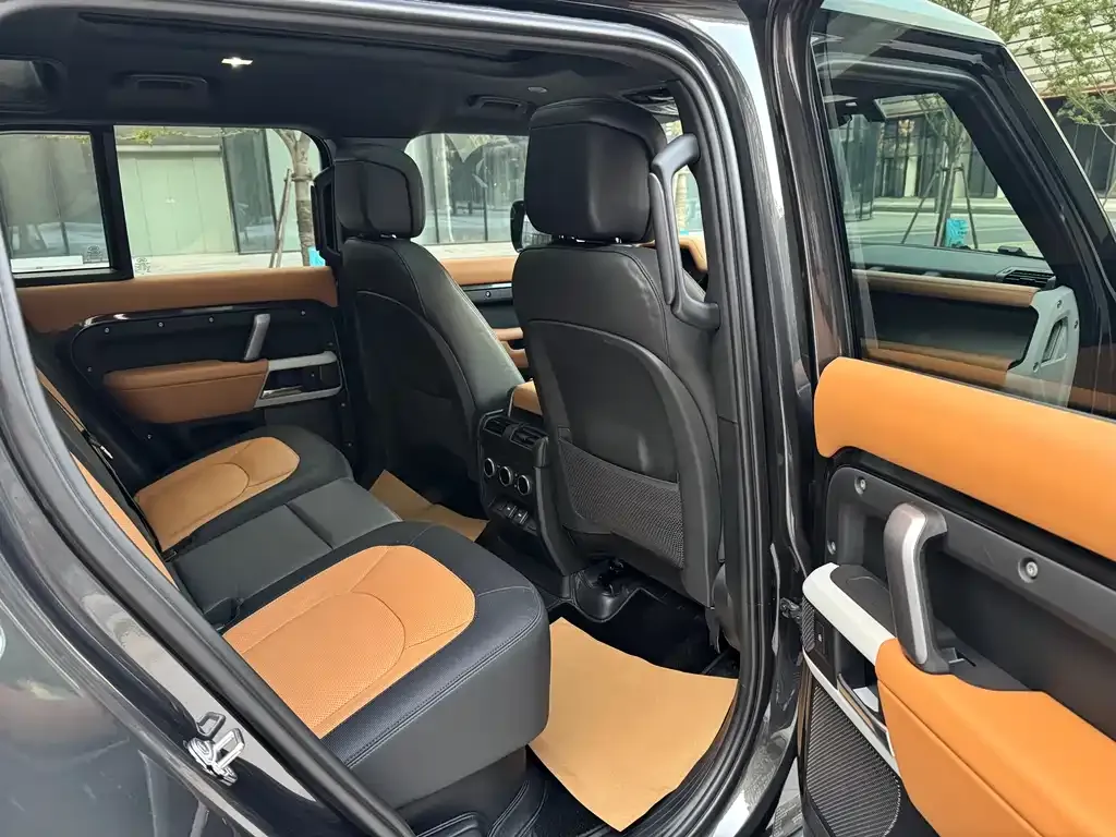 Land Rover Defender 2023 из CN, фото 9
