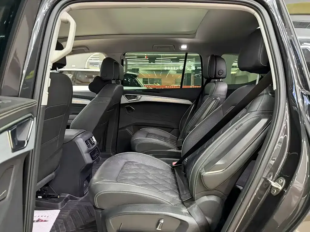 Volkswagen Talagon 2023 из CN, фото 8