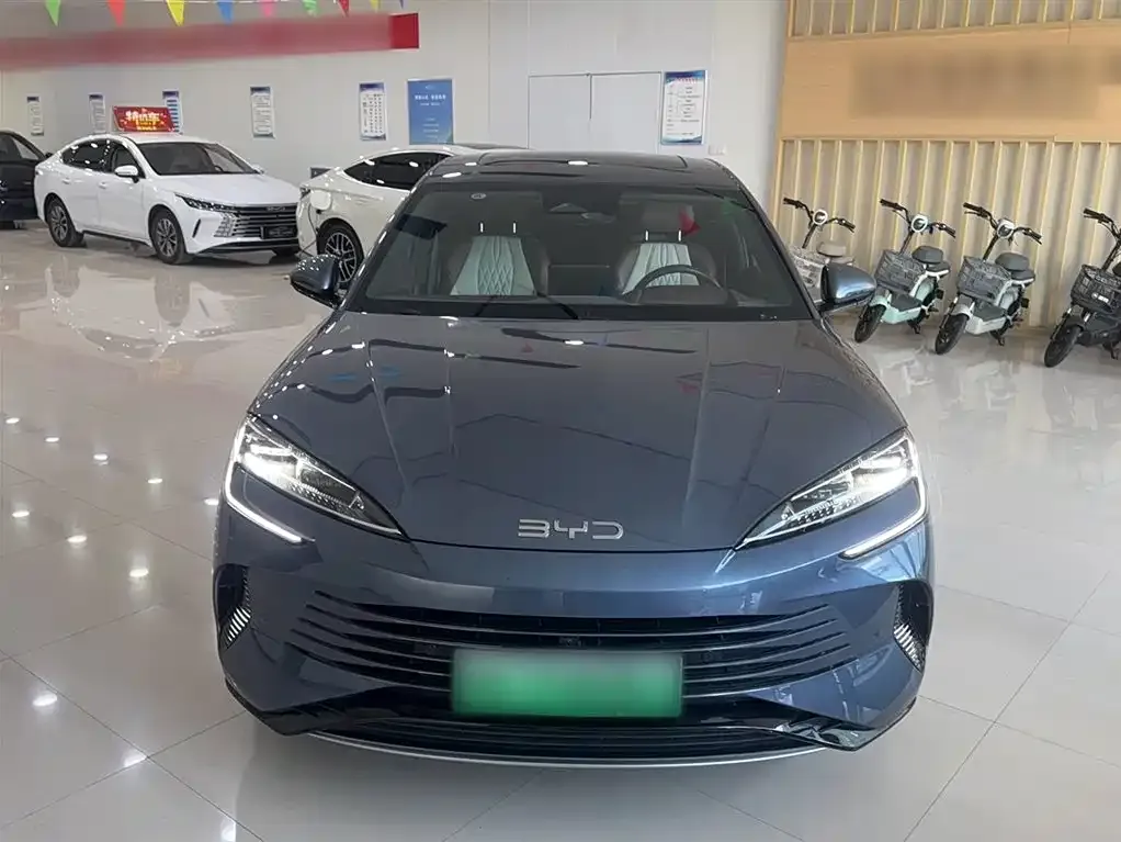 BYD Seal — фото 3