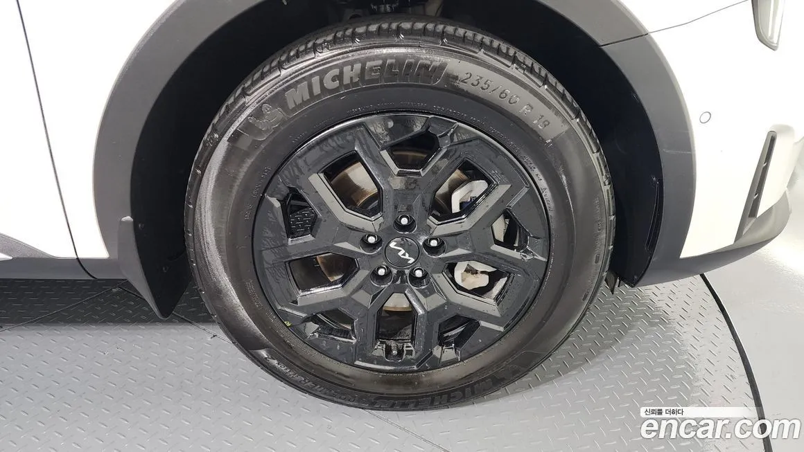 Kia Sorento — фото 5
