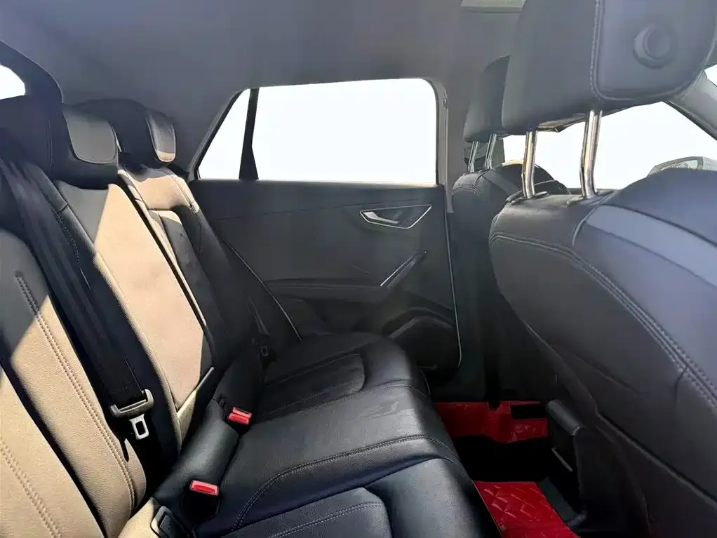 Audi Q2L 2023 из CN, фото 5