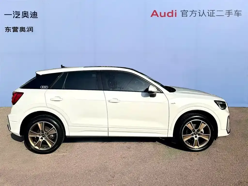 Audi Q2L 2023 из CN, фото 6
