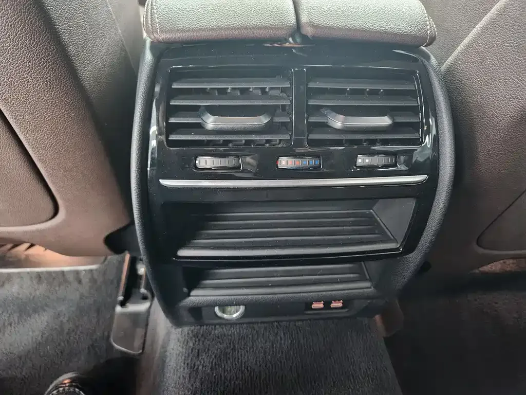 BMW 5 Series New Energy 2021 из CN, фото 7