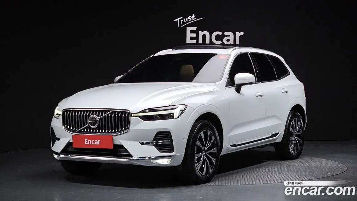 Volvo XC60 — фото 1