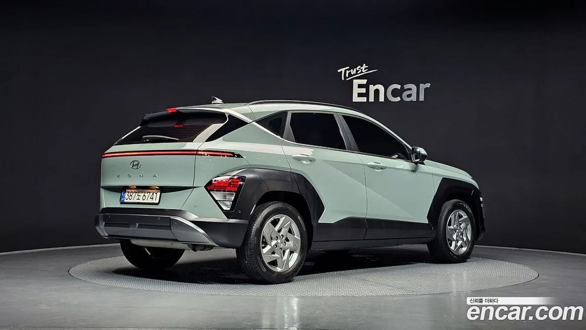 Hyundai Kona — фото 2