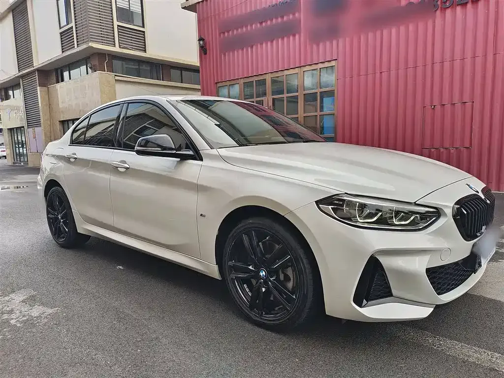 BMW 1 Series 2023 из CN, фото 4