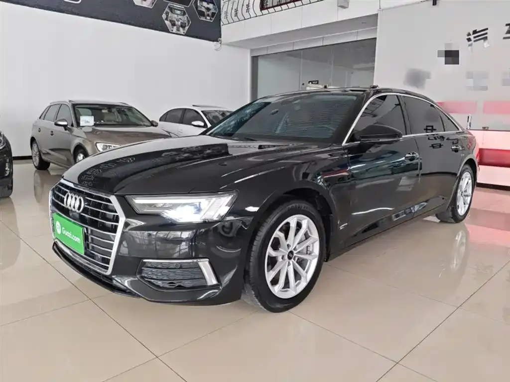 Audi A6L 2022 из CN, фото 2