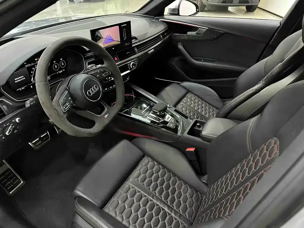 Audi RS 4 2024 из CN, фото 2