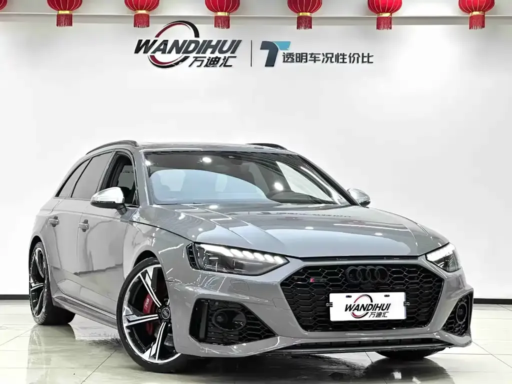 Audi RS 4 2024 из CN, фото 3