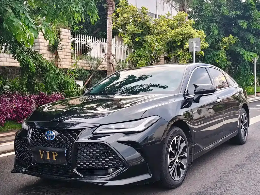 Toyota Avalon 2022 из CN, фото 1