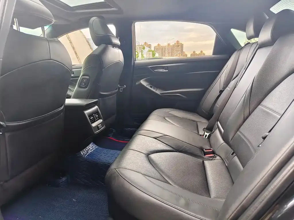 Toyota Avalon 2022 из CN, фото 5