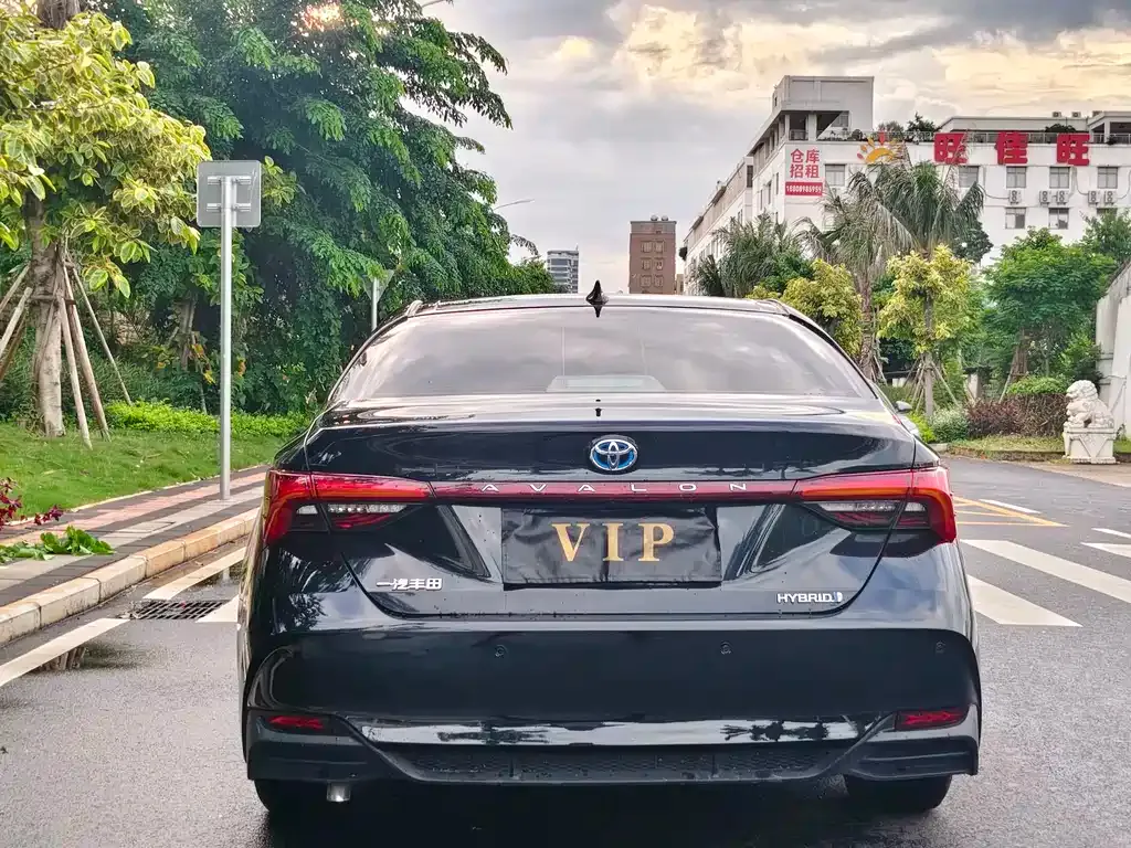 Toyota Avalon 2022 из CN, фото 8