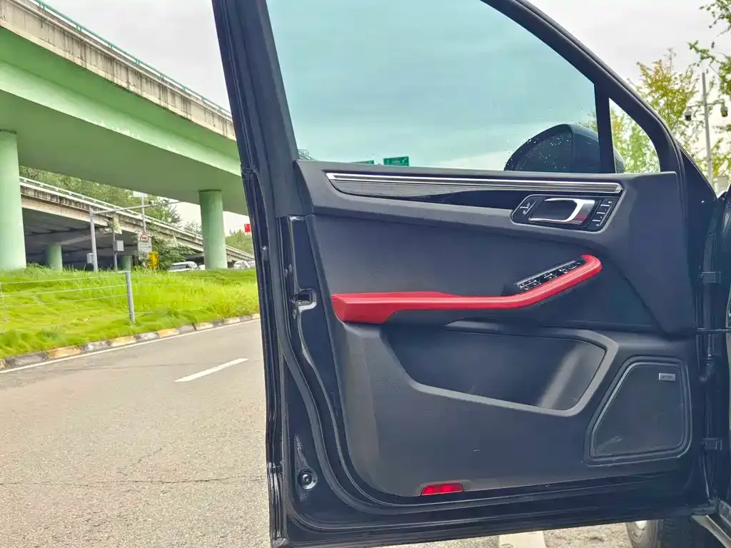 Porsche Macan 2021 из CN, фото 4