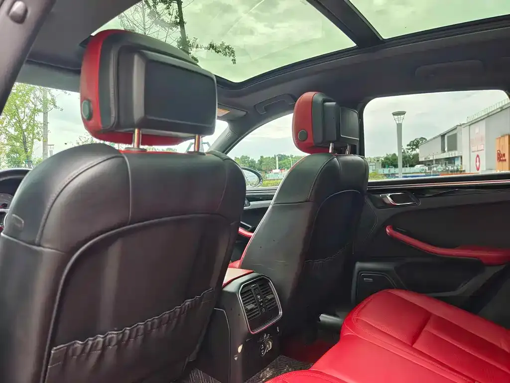 Porsche Macan 2021 из CN, фото 8