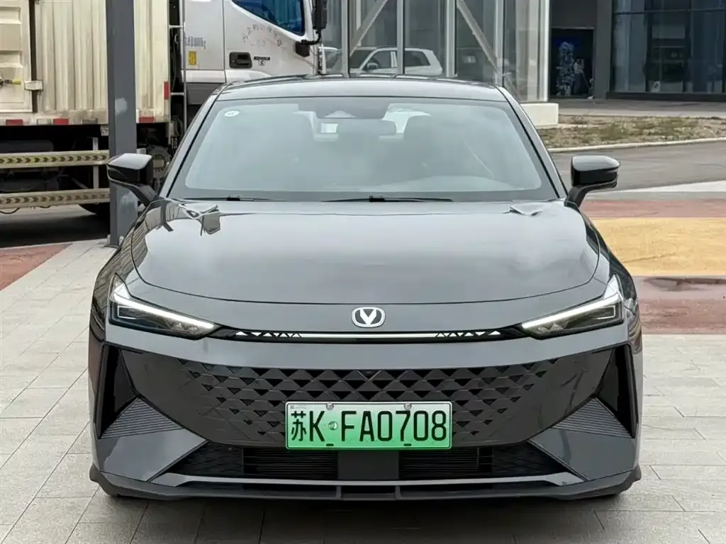 Changan UNI-V iDD 2025 из CN, фото 2