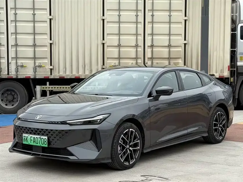 Changan UNI-V iDD 2025 из CN, фото 3