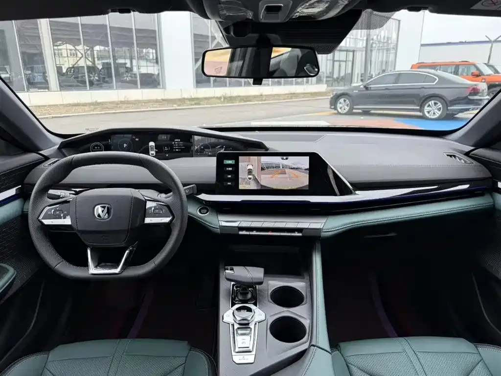 Changan UNI-V iDD 2025 из CN, фото 7