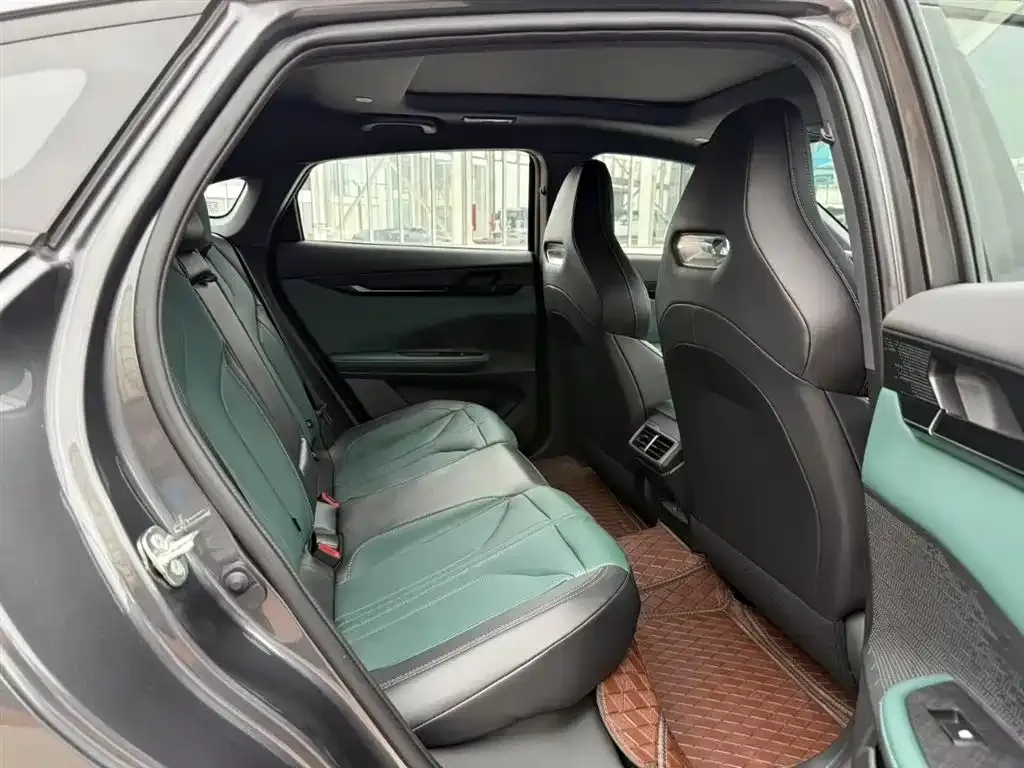 Changan UNI-V iDD 2025 из CN, фото 9
