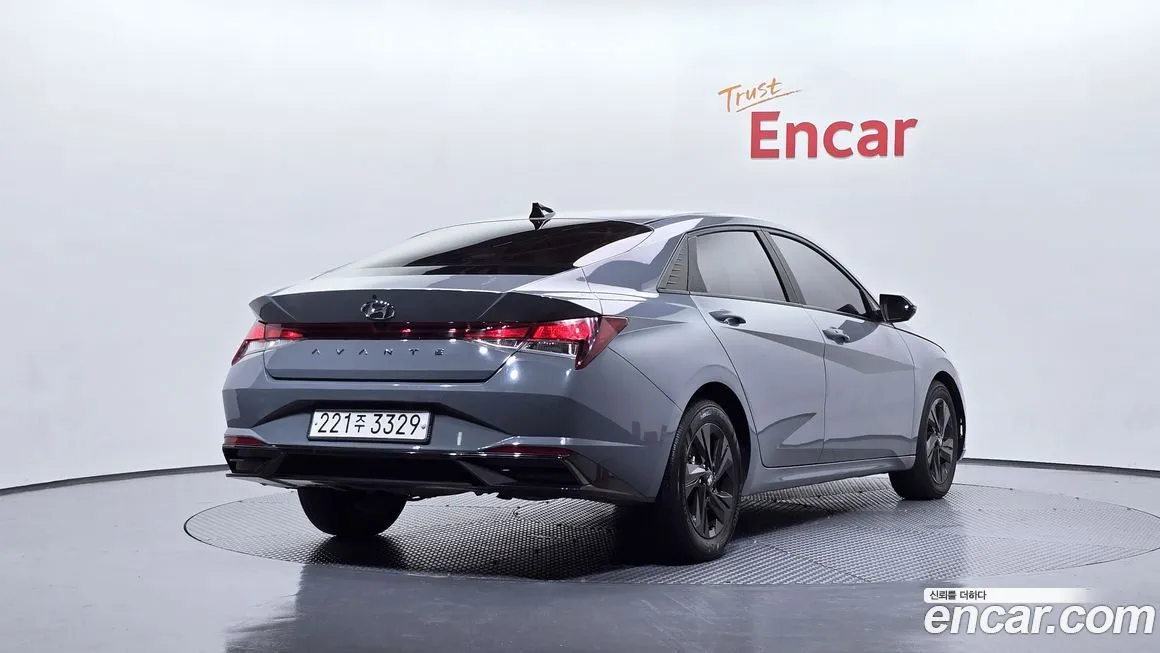 Hyundai AVANTE 2023 из KR, фото 2